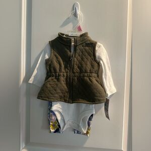 NWT Carters 3 Piece Floral, Pants Vest Set Size 0-3